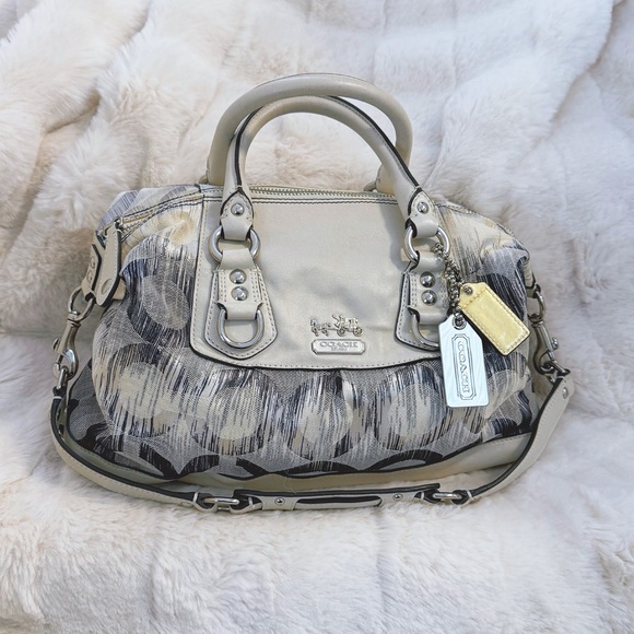 Coach Madison Sabrina Satchel - Picture 1 of 15